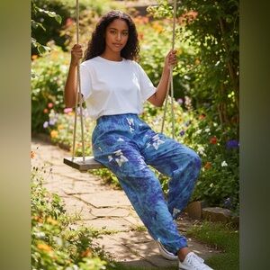 Gorgeous butterfly batik  lounge pants